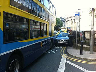 Garda injured in Dublin car cr...